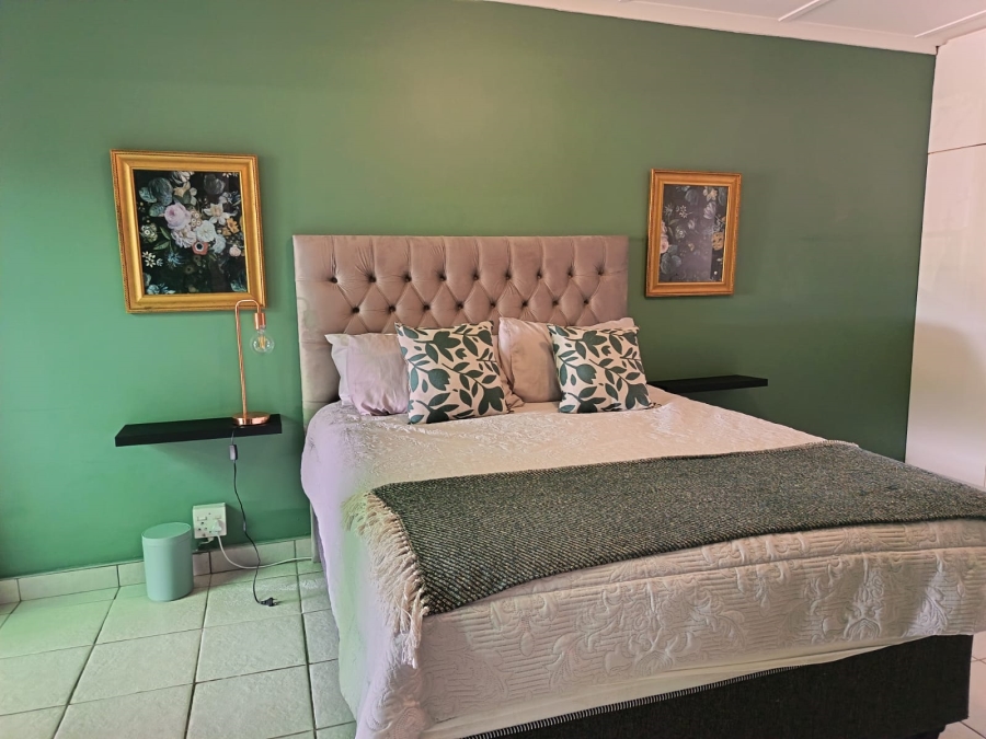 To Let 3 Bedroom Property for Rent in Aston Bay Eastern Cape